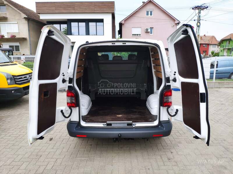 Volkswagen Transporter T5 5 SEDISTA