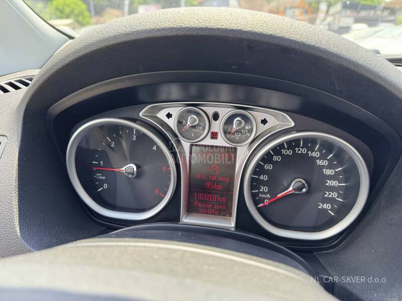 Ford Kuga 2.0TDCI TREND 4X4
