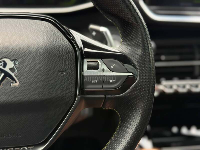Peugeot 208 GT/Pano/Auto/Kamera