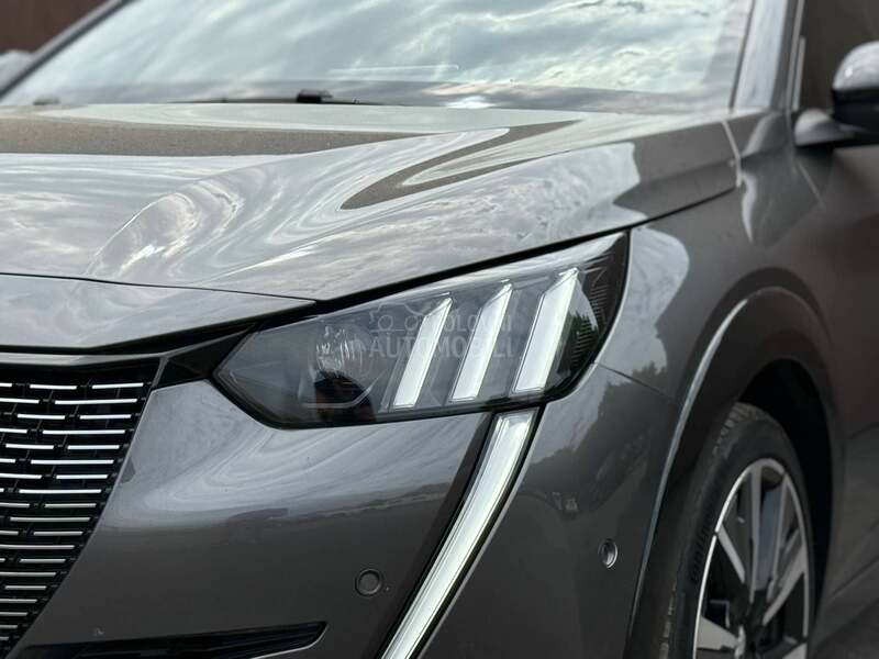 Peugeot 208 GT/Pano/Auto/Kamera
