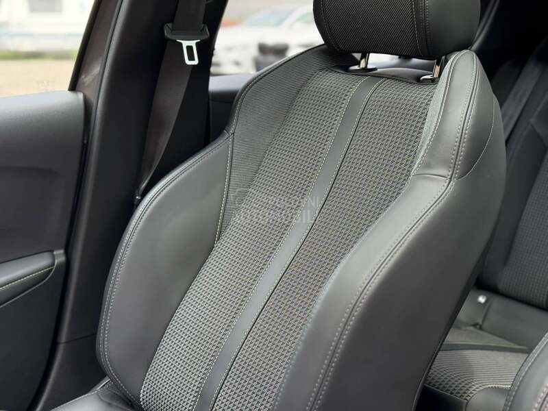 Peugeot 208 GT/Pano/Auto/Kamera