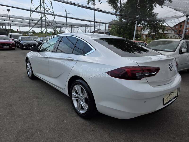 Opel Insignia 2.0 DTH AT8 INNOV