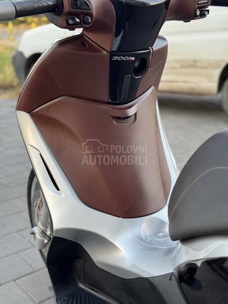 Piaggio Beverly 300 IE