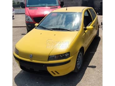 Fiat Punto 1.9 D 2002. god. -  kompletan auto u delovima