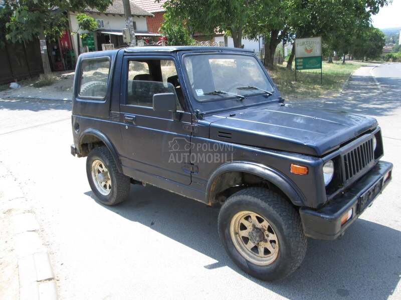Suzuki SJ Samurai 