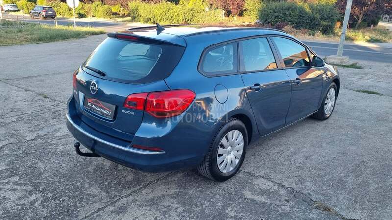 Opel Astra J N.A.V.I