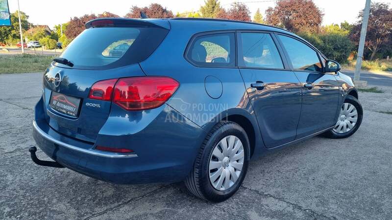 Opel Astra J N.A.V.I