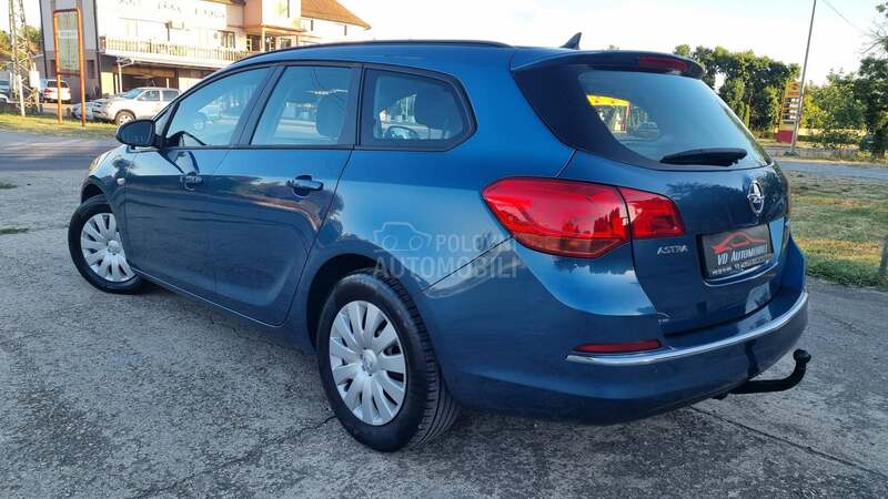 Opel Astra J N.A.V.I