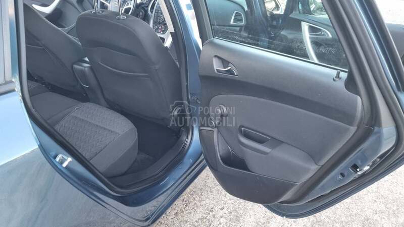 Opel Astra J N.A.V.I