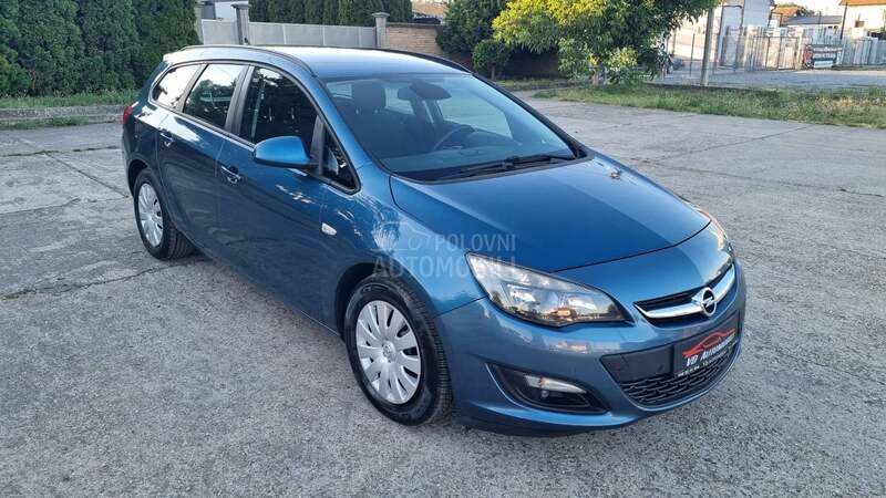 Opel Astra J N.A.V.I