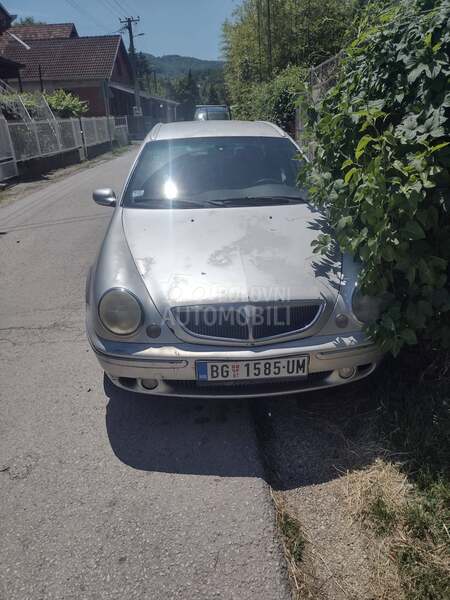 Lancia Lybra 1.9 jtd