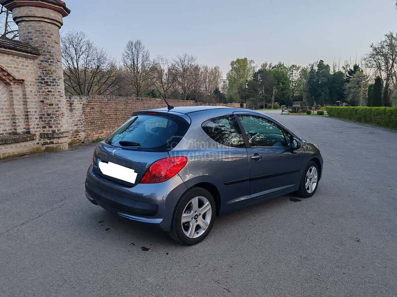 Peugeot 207 