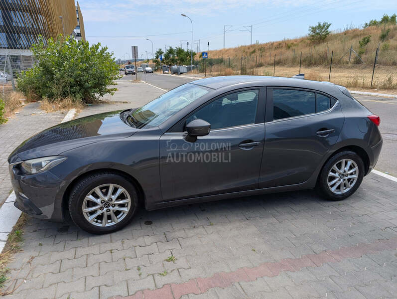 Mazda 3 1.5 skyactive