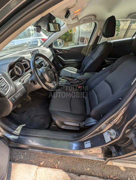 Mazda 3 1.5 skyactive