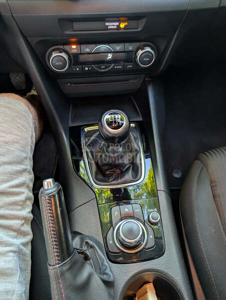 Mazda 3 1.5 skyactive