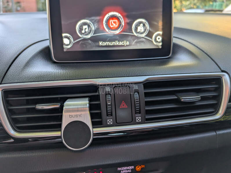 Mazda 3 1.5 skyactive