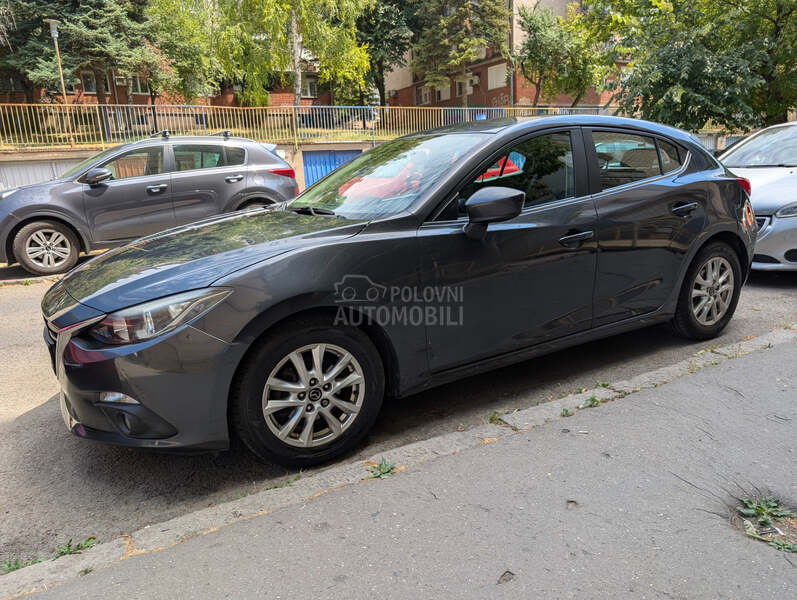 Mazda 3 1.5 skyactive