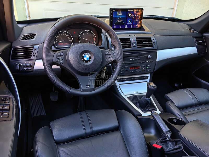 BMW X3 M-PAKET PAN0 NAVl