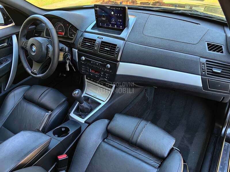 BMW X3 M-PAKET PAN0 NAVl