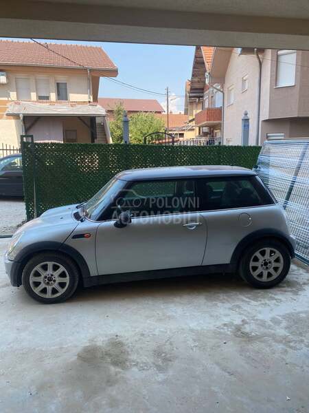 MINI One 