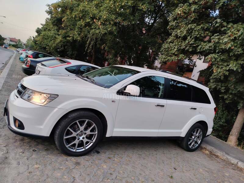 Fiat Freemont 