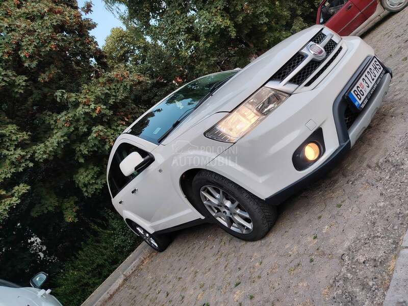 Fiat Freemont 