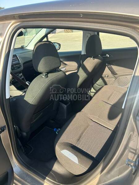 Peugeot 208 1.6 eHdi Led/Nav/Alu