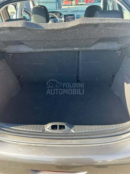 Peugeot 208 1.6 eHdi Led/Nav/Alu