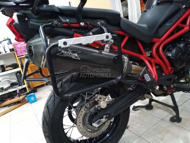 Triumph Tiger 800 XC
