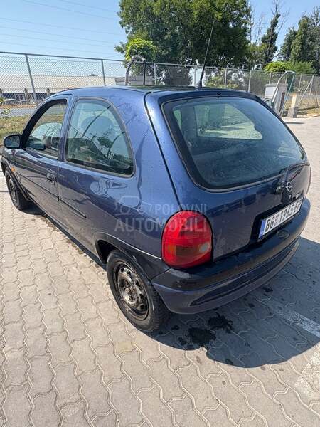 Opel Corsa B 