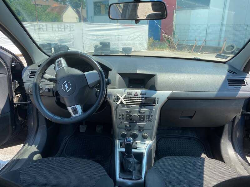 Opel Astra H 