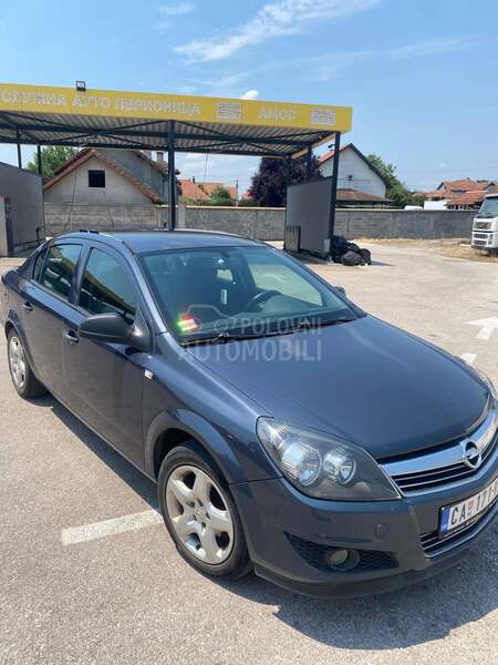 Opel Astra H 