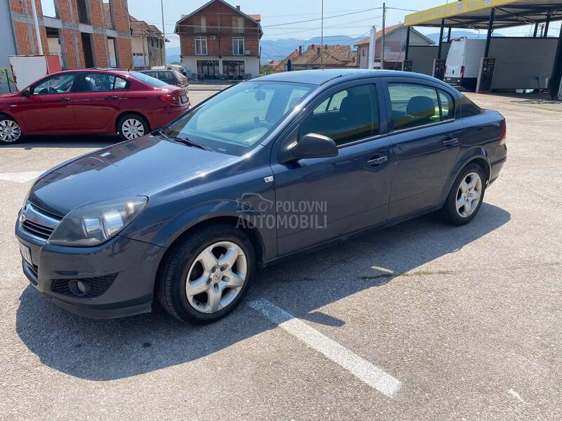 Opel Astra H 