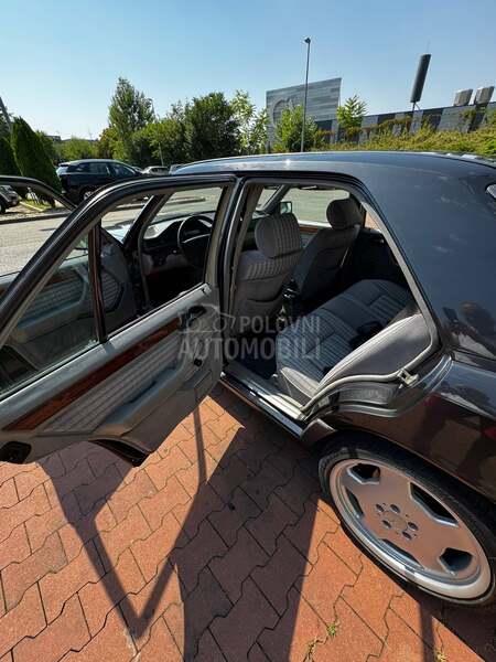 Mercedes Benz W124 om 606
