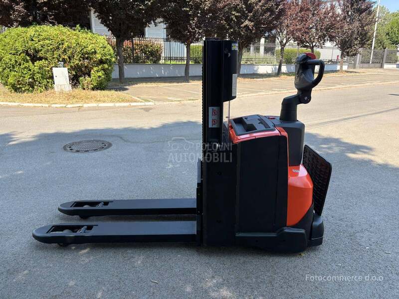 Toyota BT STAKER SWE200D