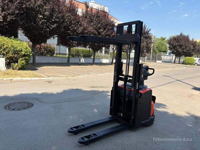 Toyota BT STAKER SWE200D