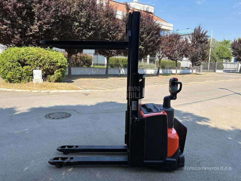 Toyota BT STAKER SWE200D