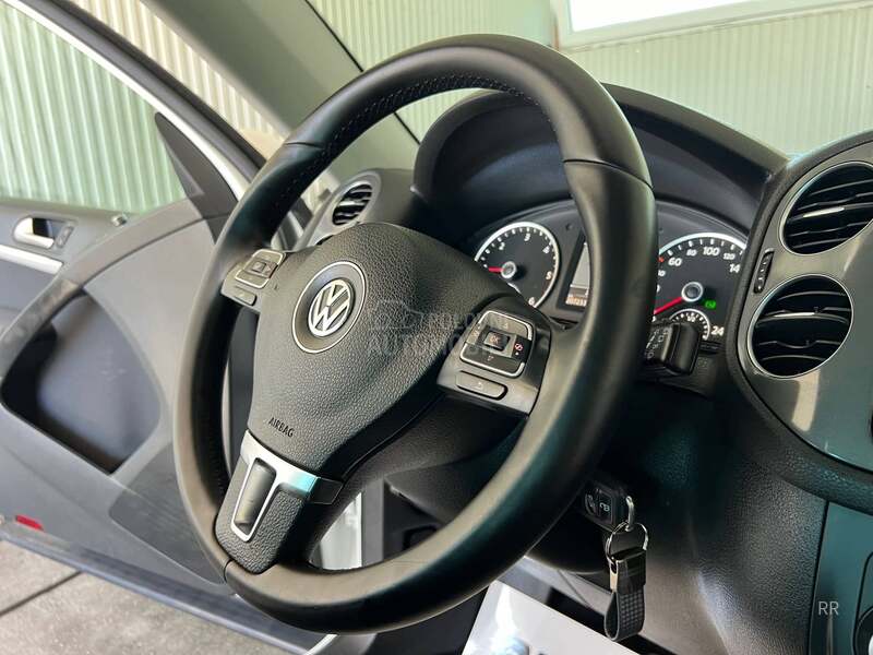 Volkswagen Tiguan 2.0TDI SPORT DSG