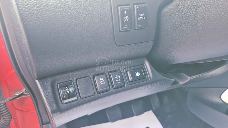 Nissan Navara 2.3D 4X4