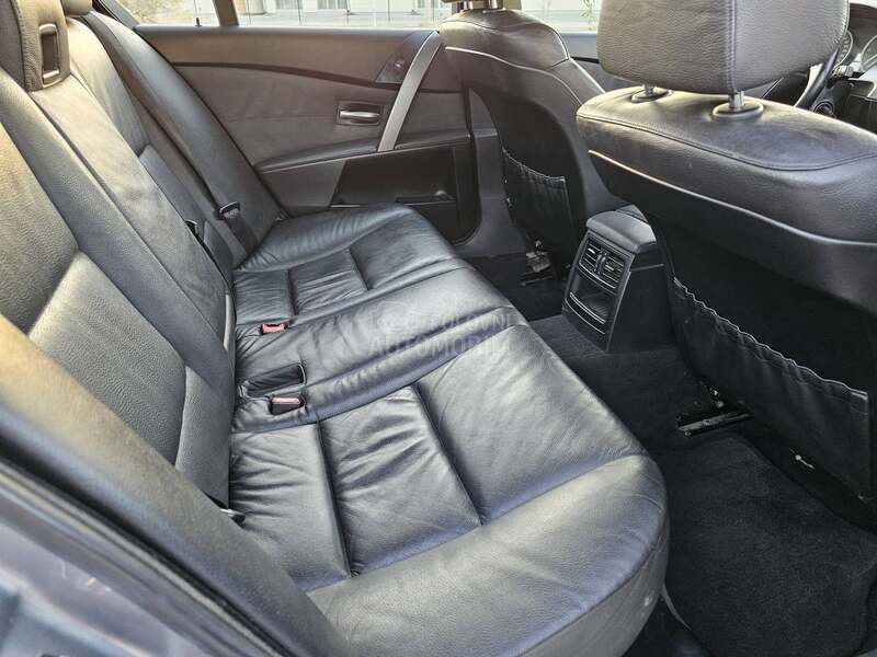 BMW 530 530D tek reeg