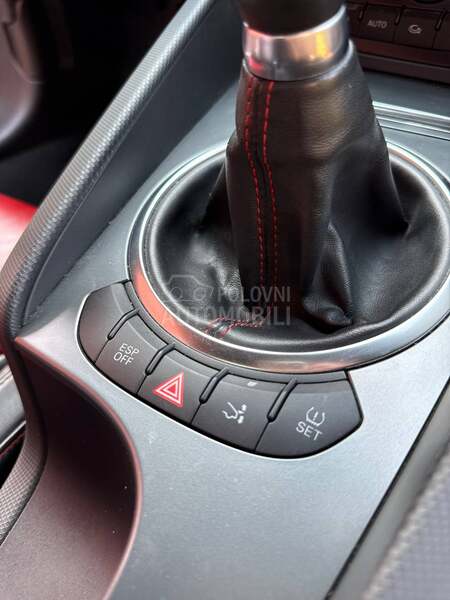 Audi TT 1.8TFSI //NOV//
