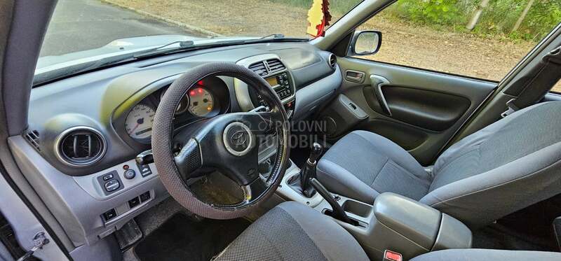 Toyota RAV 4 2.0 D-4D 4x4