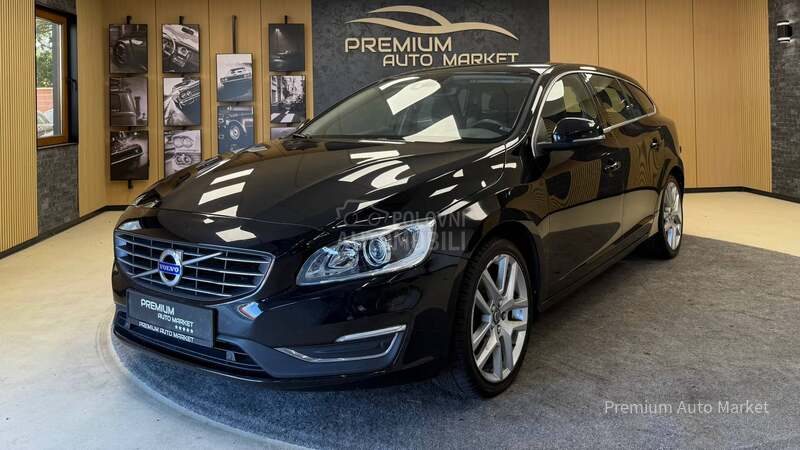 Volvo V60 //2.0 D4//MEM/FUL