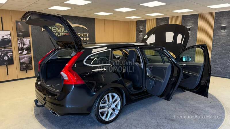 Volvo V60 //2.0 D4//MEM/FUL