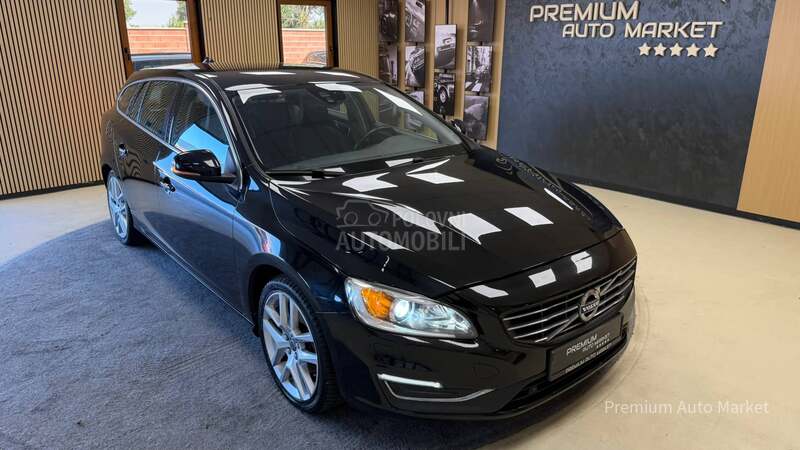 Volvo V60 //2.0 D4//MEM/FUL