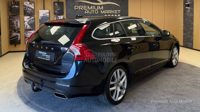 Volvo V60 //2.0 D4//MEM/FUL