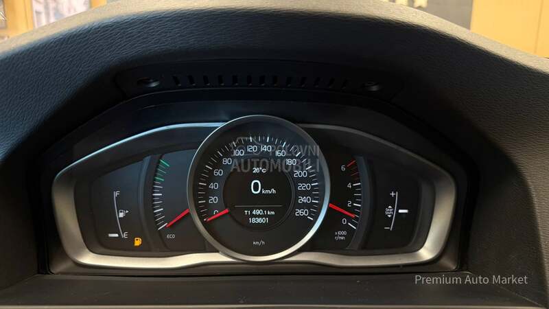 Volvo V60 //2.0 D4//MEM/FUL