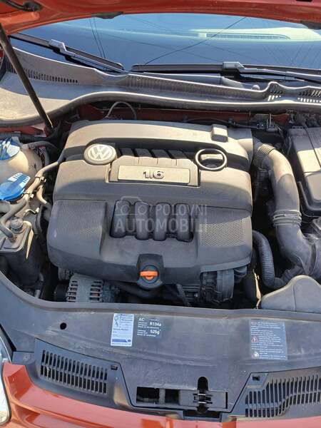 Volkswagen Golf 5 1.6, 8 V