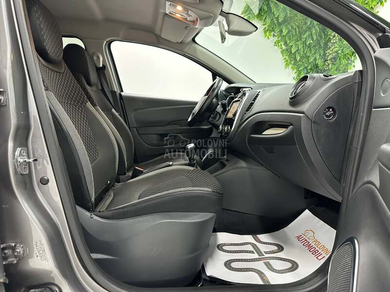 Renault Captur 0.9 TCe INTENS