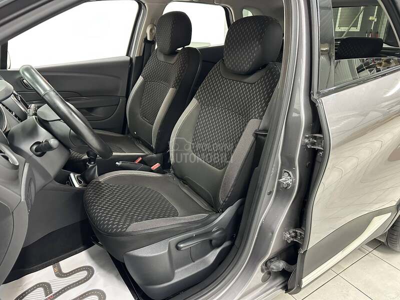 Renault Captur 0.9 TCe INTENS